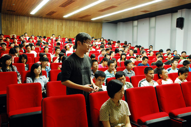 庆祝会现场(图2)